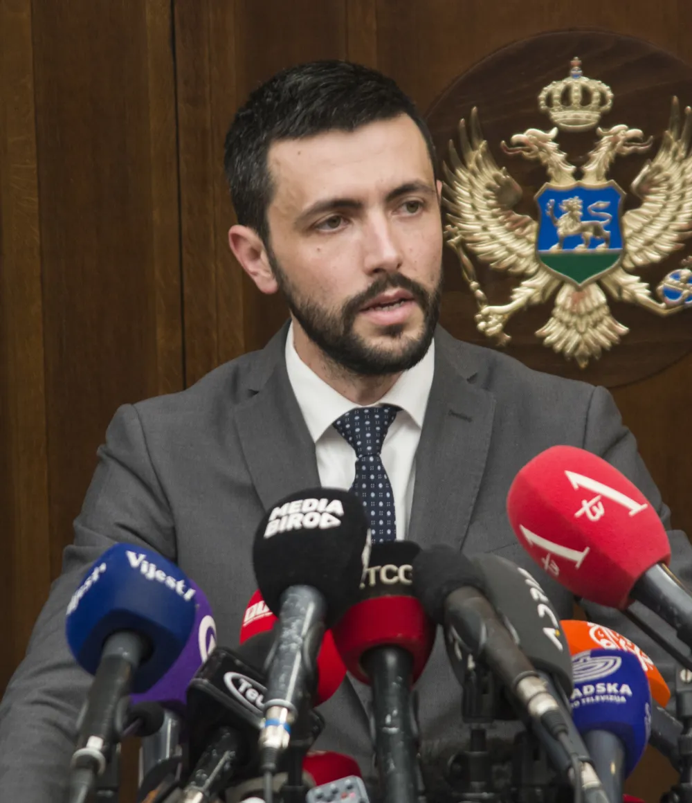 sjednica skupstine crne gore o nepovjerenju vladi