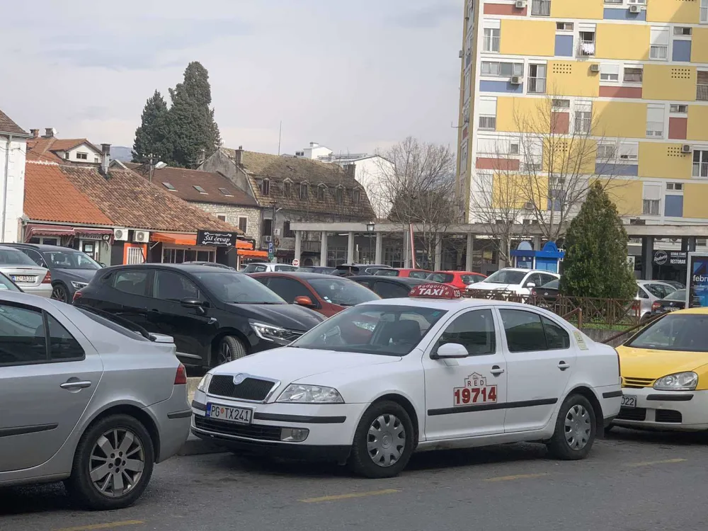 Такси фирма Ред такси кориговала цијене услуга: Километар вожње скупљи за десет центи