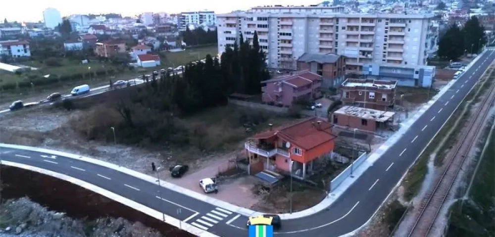 саобраћајница у насељу Илино