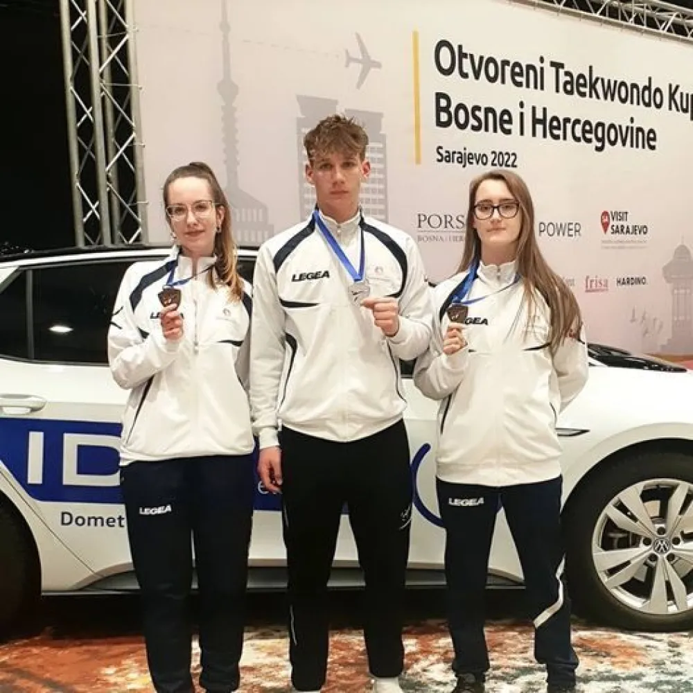 Засијале медаље Гимназијалаца