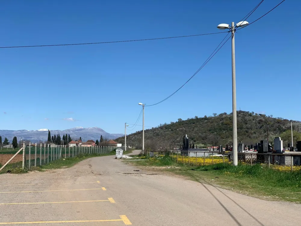 (ВИДЕО) Становници дијела насеља у Зети добили пореска рјешења: Матагужани ће порез плаћати Тузима