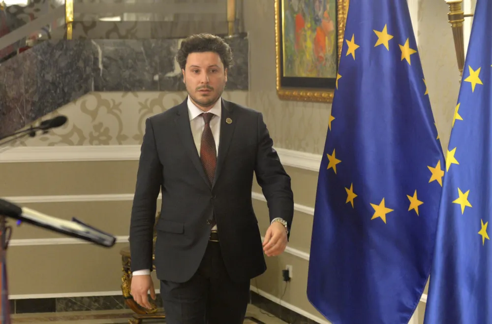 press Dritan Abazovic, press Dritana Abazovica povodom manjinske vlade, Dritan Abazovic, premijer Dritan Abazovic, mandatar vlade