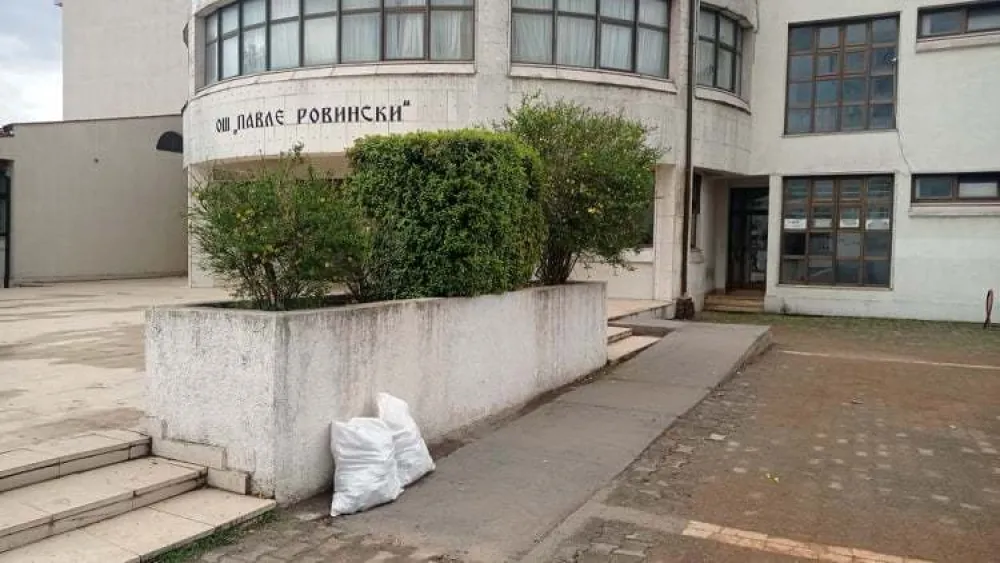 Уграђују лифт у ОШ "Павле Ровински"