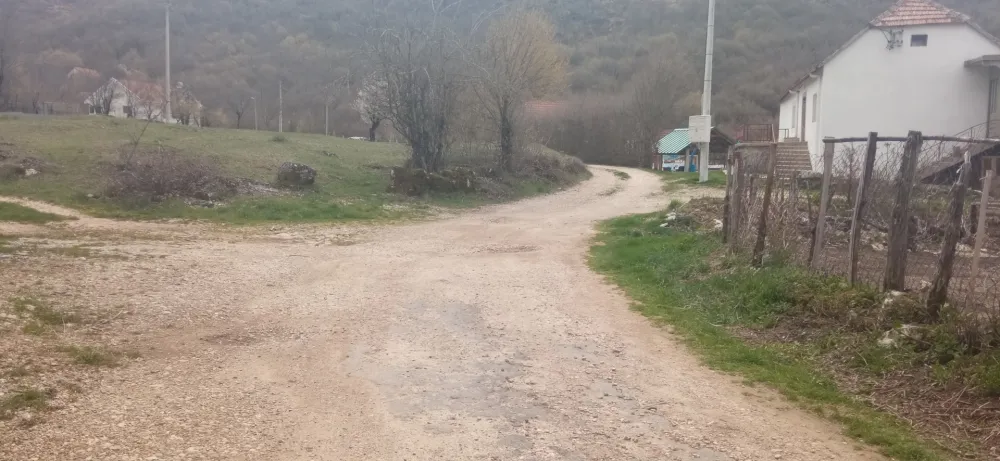 Главна цеста кроз Бршно