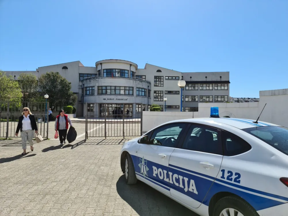 И у ОШ "Павле Ровински" дојава о бомби