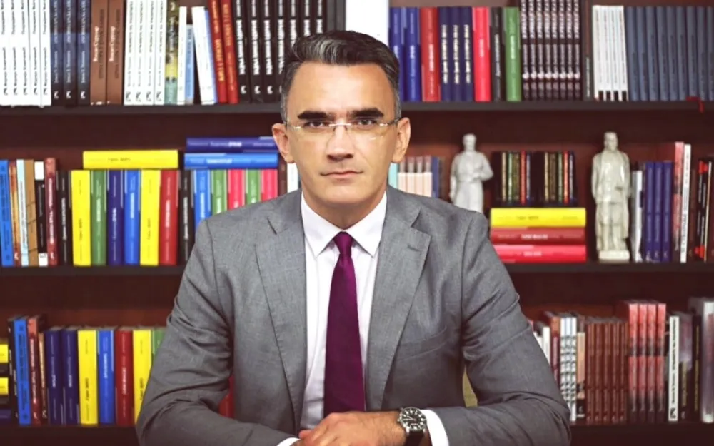 Владимир Лепосавић