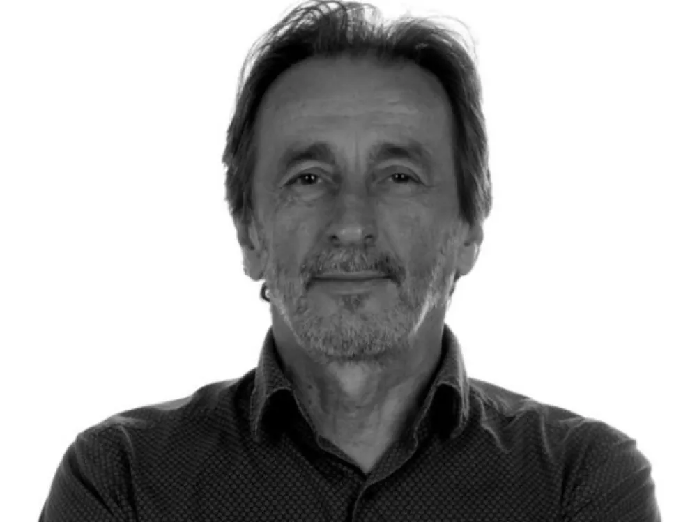 Веселин Симоновић