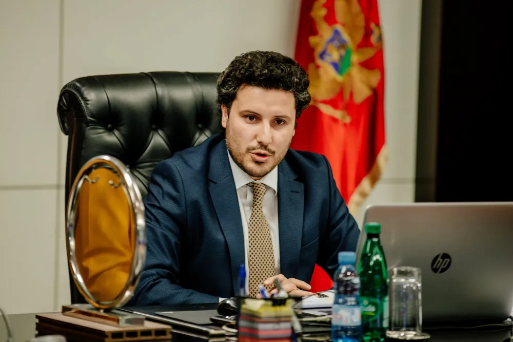 Дритан Абазовић