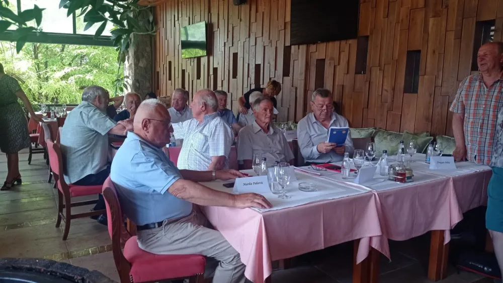 Сједница Скупштине савеза пензионера Црне Горе: Умањујете нам рад