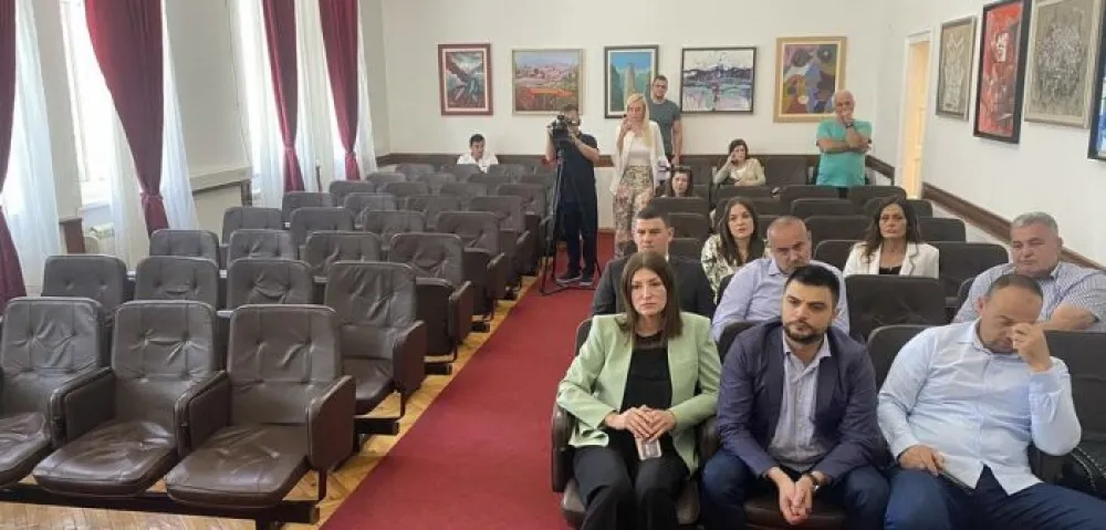 Сједници присуствовали само одборници ДПС-а