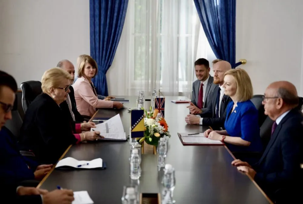 Британска министарка у Сарајеву