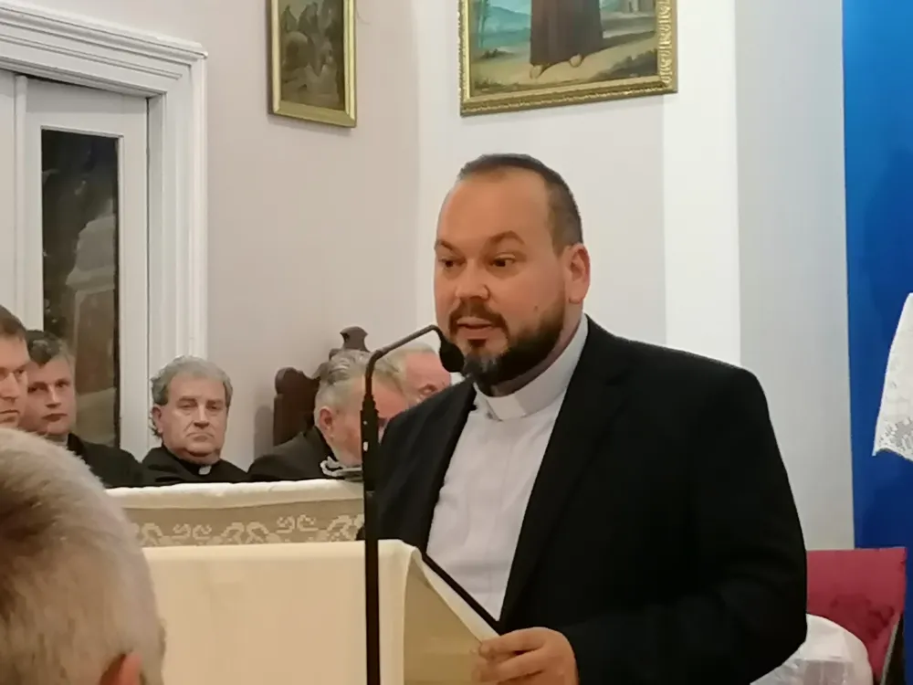 Музика која духовно уздиже литургију