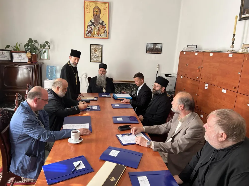 Митрополит Јоаникије и професори Цетињске богословије