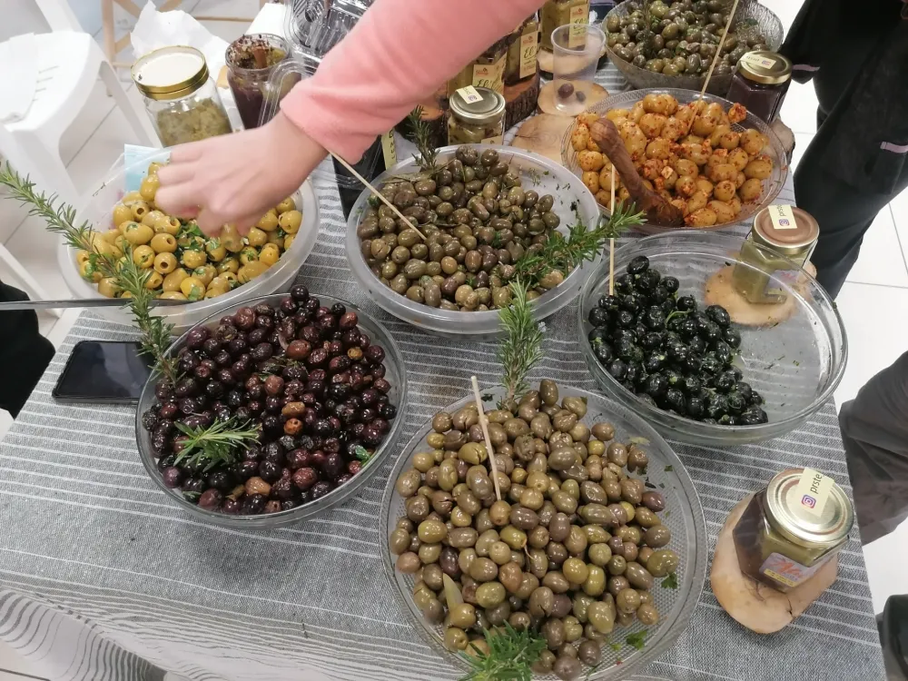 Маслине свих врста и укуса привлаче пажњу 