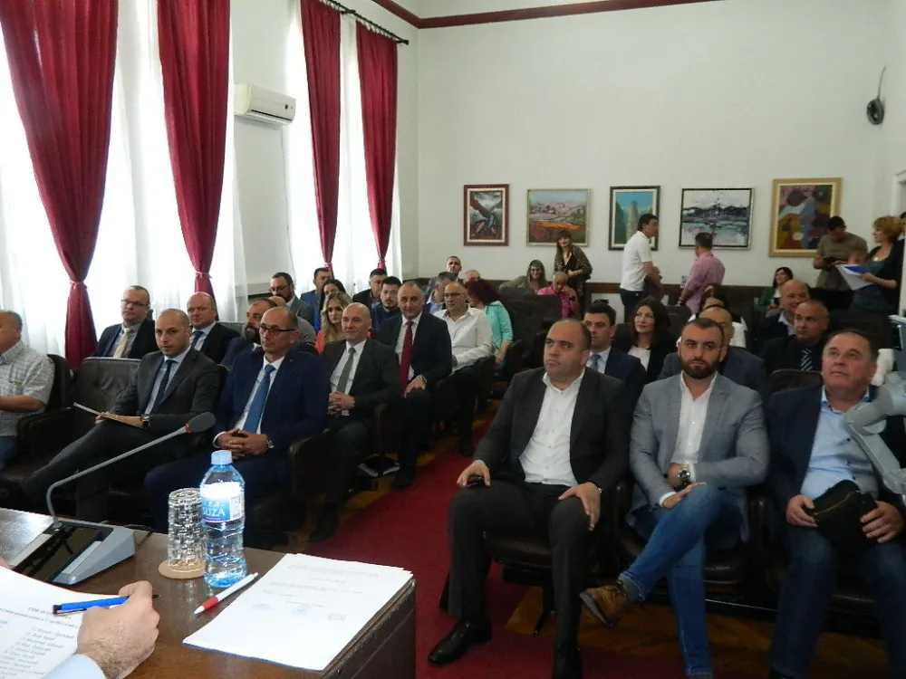 Договорена власт у Беранама