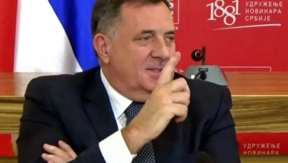 Милорад Додик