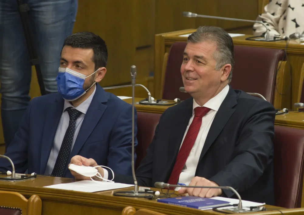 Premijerski sat Zdravka Krivokapica