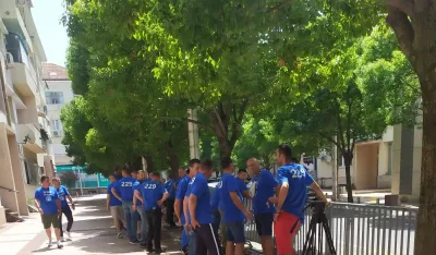 Radnici Željetare ispred zgrade Vlade