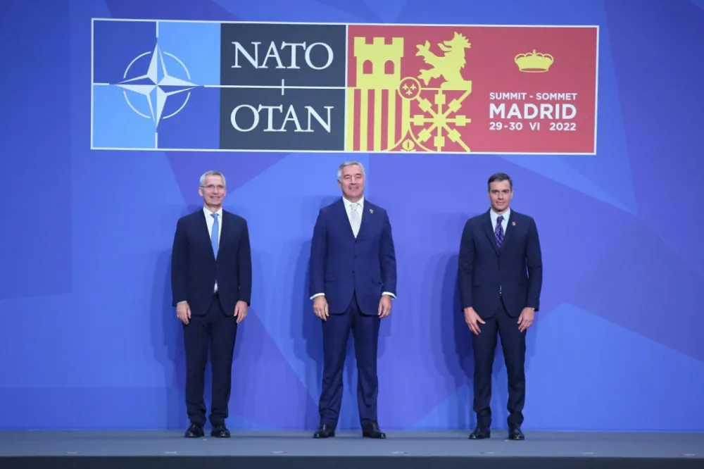  MILO ĐUKANOVIĆ, JENS STOLTENBERG, PEDRO SANČEZ/ - KABINET PREDSJEDNIKA