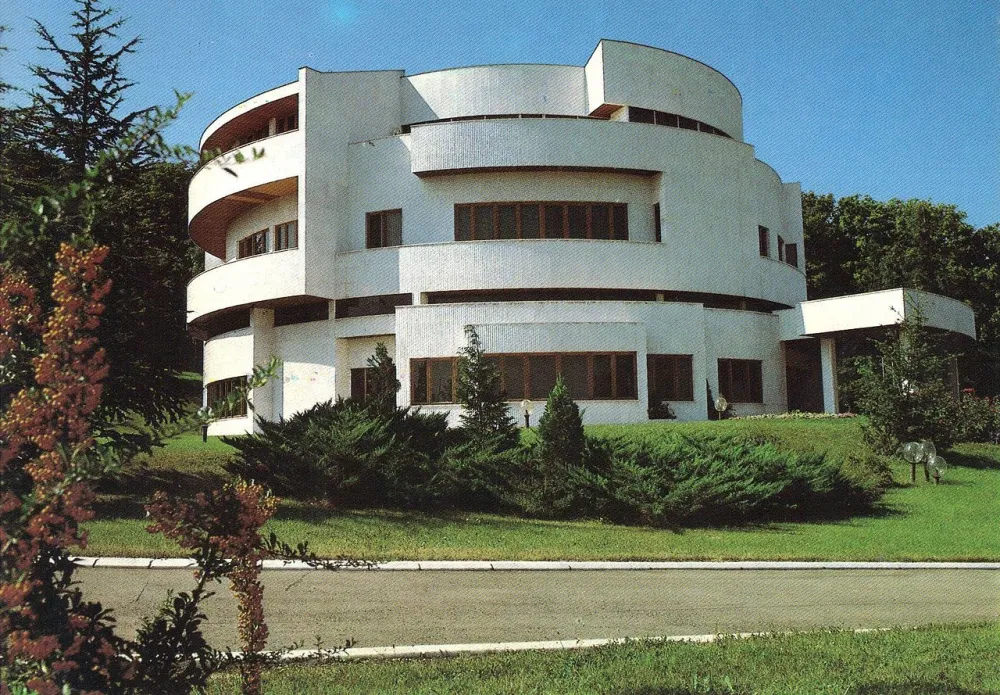 Vila Mir