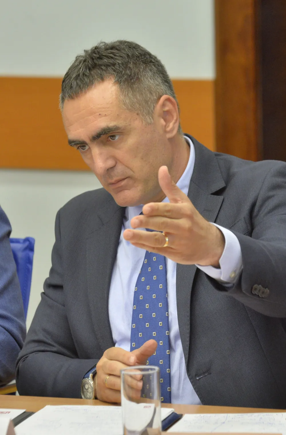 Odbor za ekonomiju, rebalans budzeta, odbor za ekonomiju rebalans budzeta, Aleksandar Damjanovic, ministar finansija cg