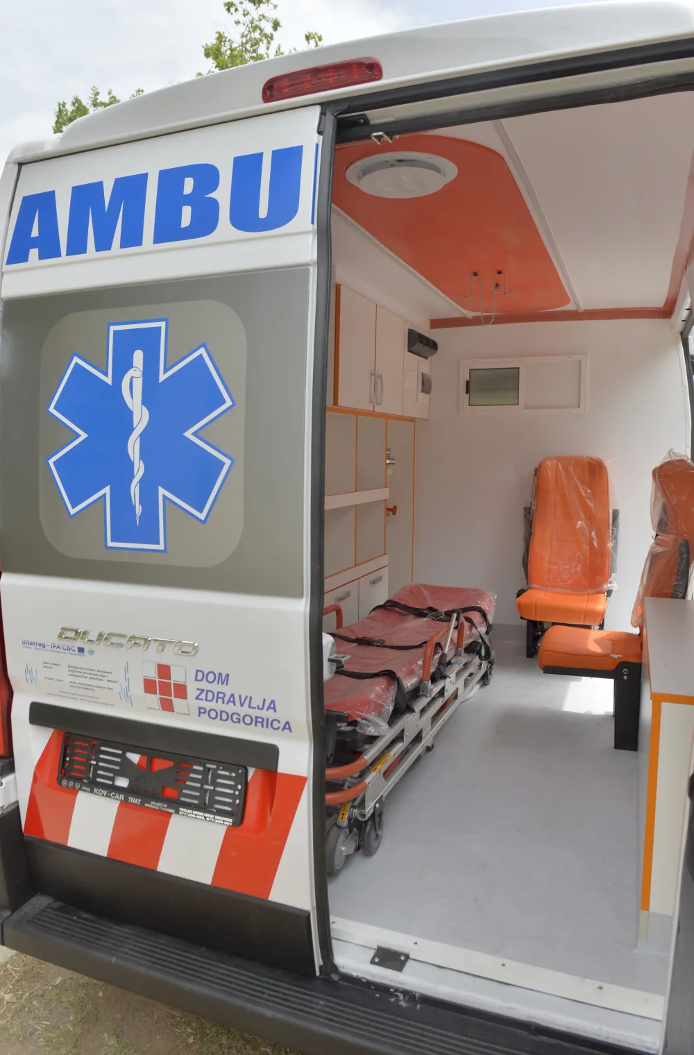 Urucivanje medicinske opreme domu zdravlja na pobreziju, dom zdravlja pobrezije, donacija domu zdravlja, donacija domu zdravlja na pobreziju, medicinska oprema, medicinski instrumenti