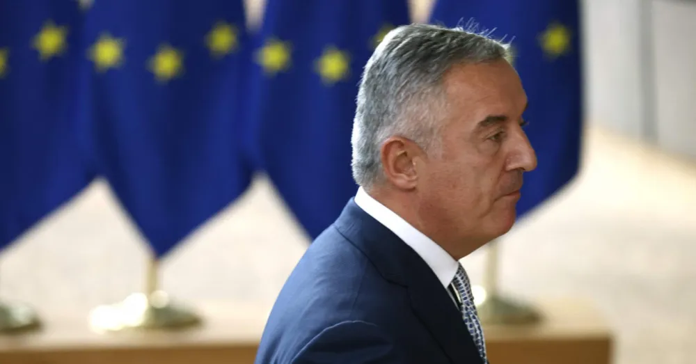 Jutarnji: Đukanović prepreka prijema CG