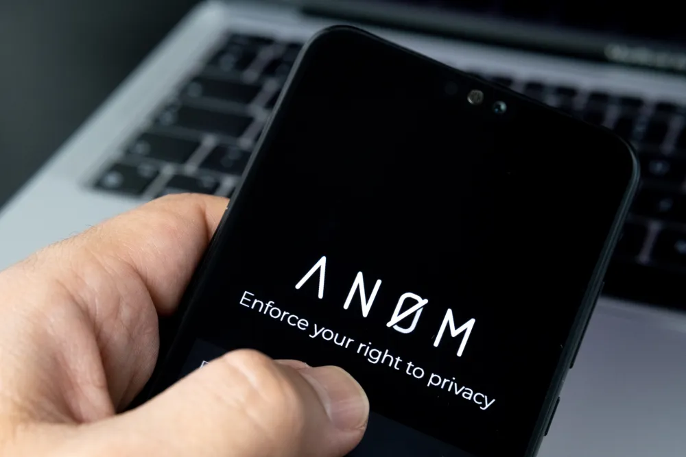 Anom, Shutterstock