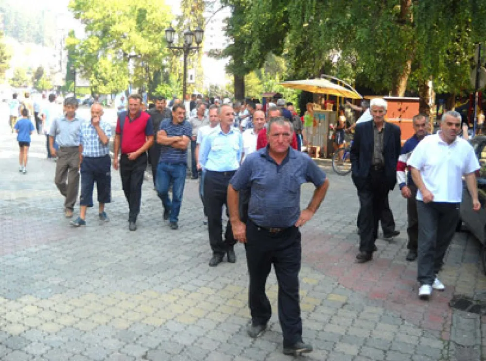 Biv&scaron;i radnici GP &bdquo;Radnik&ldquo; traže od manjinske vlade: Ispitati stečaј i poriјeklo imovine svih aktera