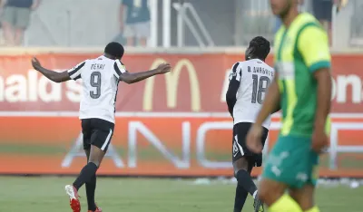 Sa meča AEK-Partizan