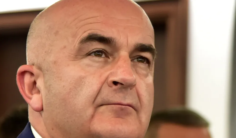 Lazar Ruzic   