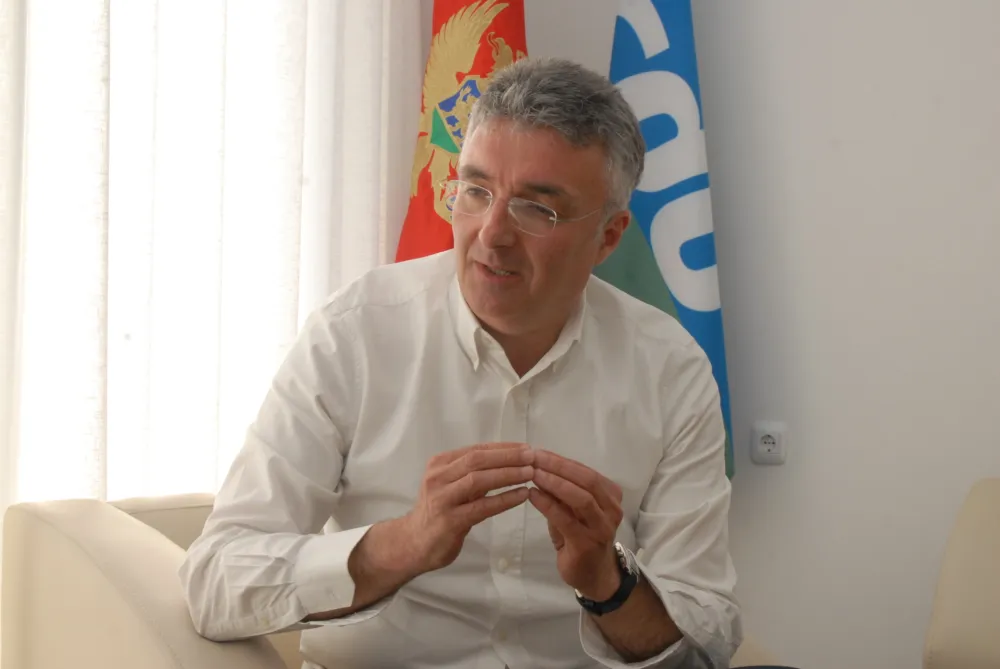 Vlahović: MUP i MVP da okončaju sprdnju oko Vladimira Božovića