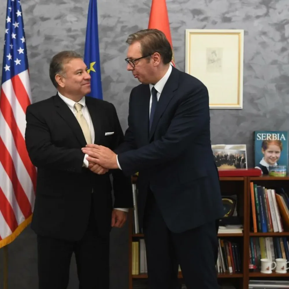 Danijel Eskobar Aleksandar Vučić Brisel