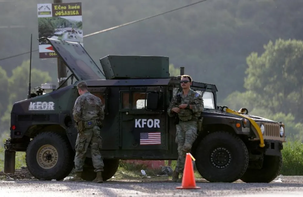 NATO trupe na putevima na Kosovu