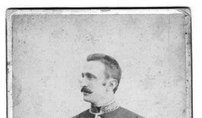 Нушић у конзулској униформи 1893.г (ФОТО: ИЗ КЊИГЕ М. ШЕЋЕРОВИЋ)