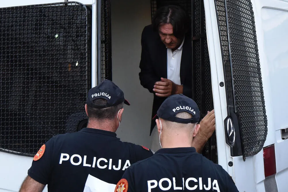 Krstović: Kod mene nije nađen mobilni telefon u UIKS