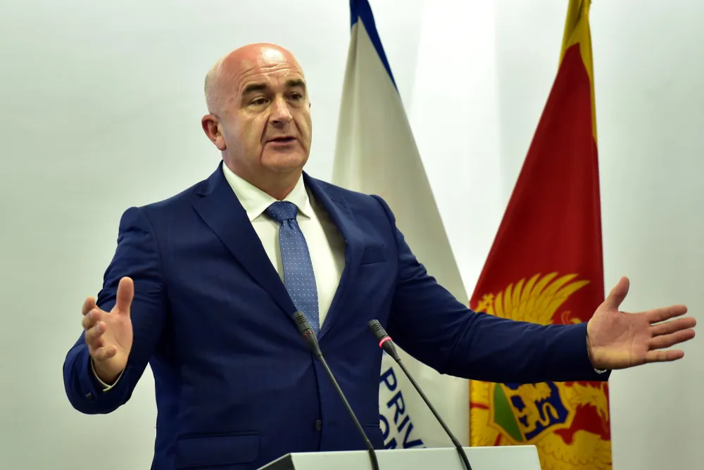 Sastanak Dritana Abazovica i ministara u Privrednoj komori