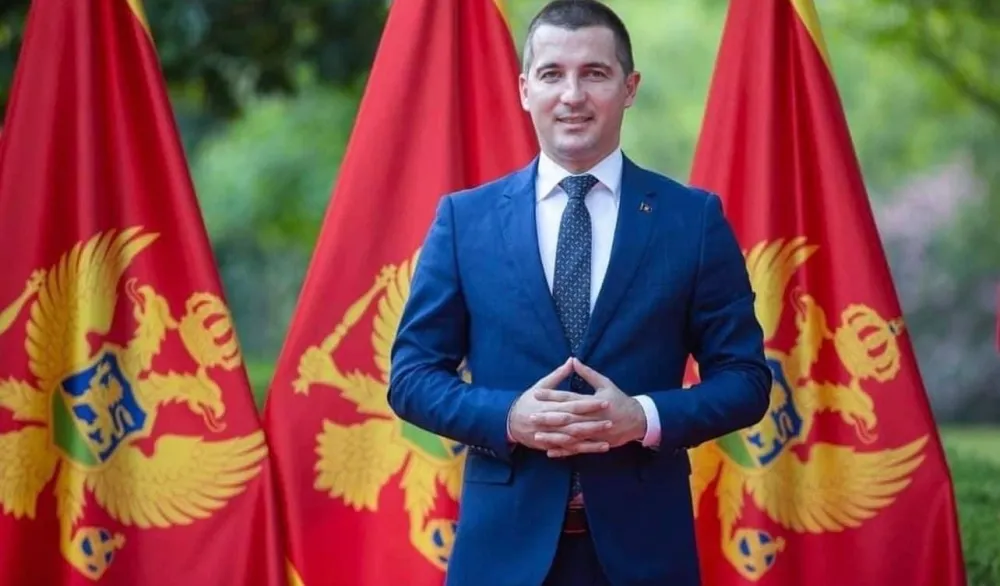 FOTO. Demokrate 