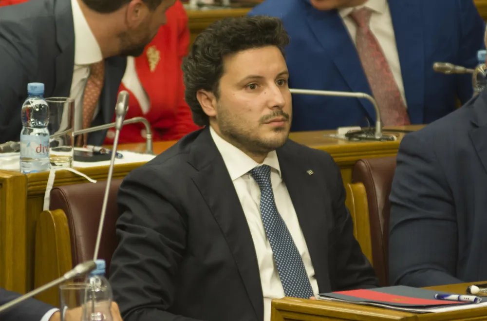 Abazović: Kraljica bila inspirativan uzor svima &scaron;irom svijeta