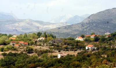 Stanovnici Kuča do grada stopom, taksiјem ili pјe&scaron;ke