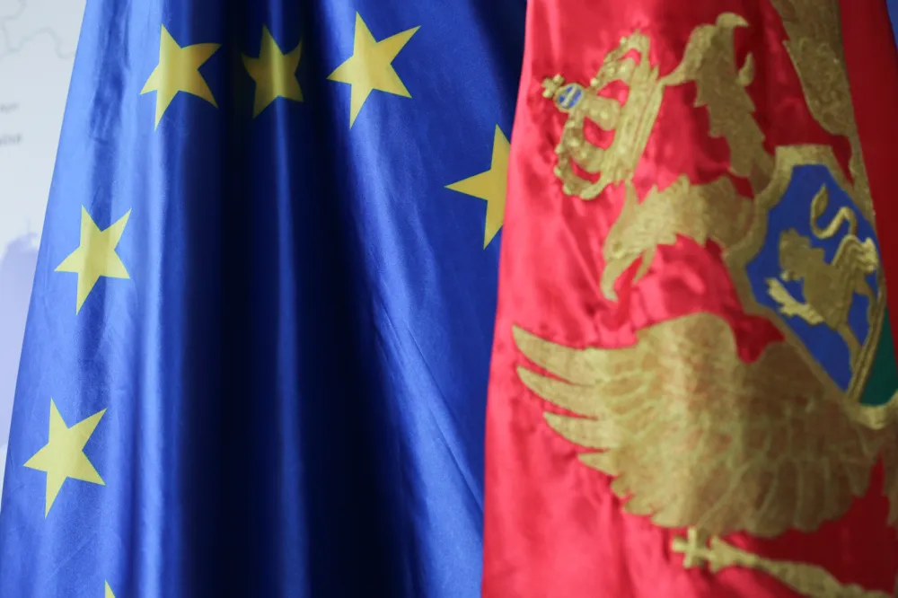Delegacija EU: Svi politički akteri da se uključe u konstruktivan dijalog i izgrade konsenzus