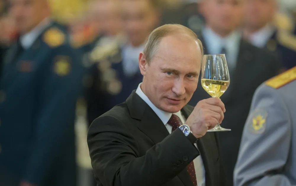 Владимир Путин поново слави