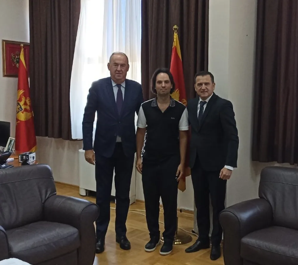 Рашовић са министрима Лалошевићем и Војиновићем 