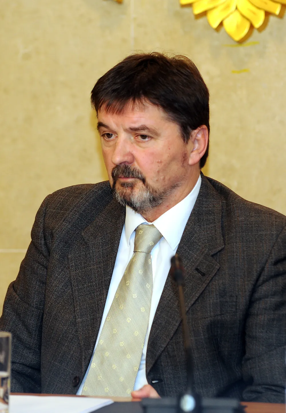 Kontrolno saslusanje ministara Igora Luksica i Raska Konjevica u skupstini, na odboru za medjunarodne odnose po pitanju Sutorine