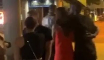 Baloteli sa djevojkom