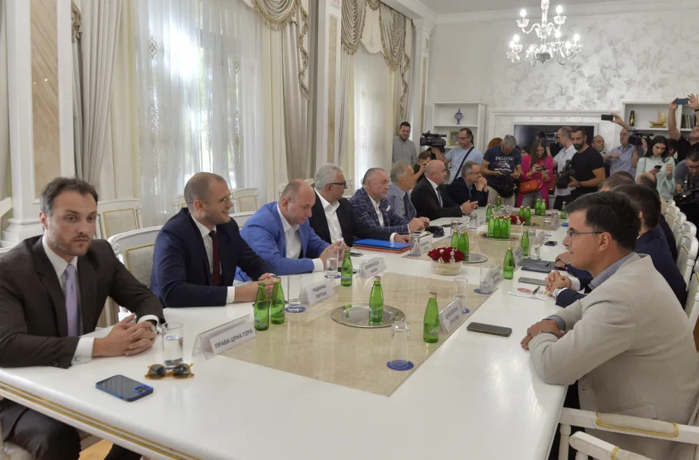 sastanak lidera parlamentarne vecine