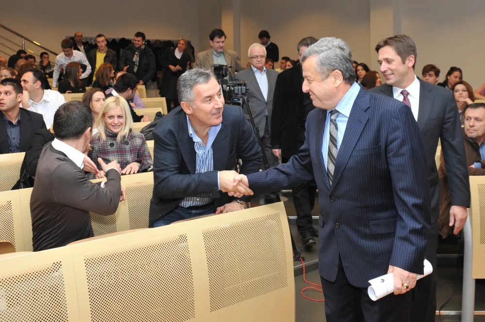 Bozicna debata na JDG