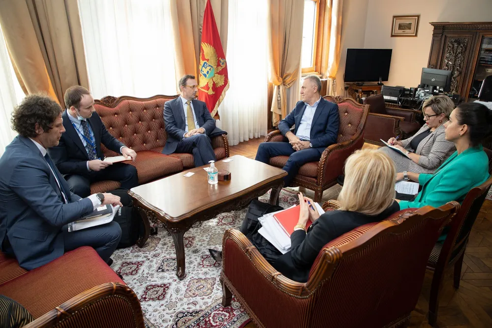 CBCG: Posvećeni za&scaron;titi prava klijenata kreditnih institucija i korisnika finansijskih usluga