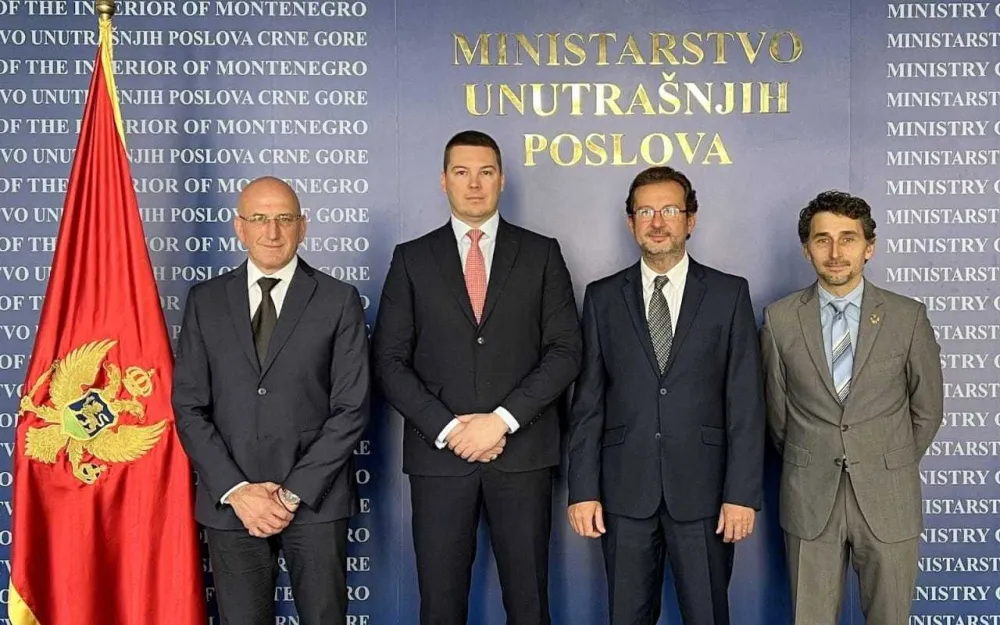 Adžića sa &scaron;efom Kancelarije Ujedinjenih nacija za smanjenje rizika od katastrofa