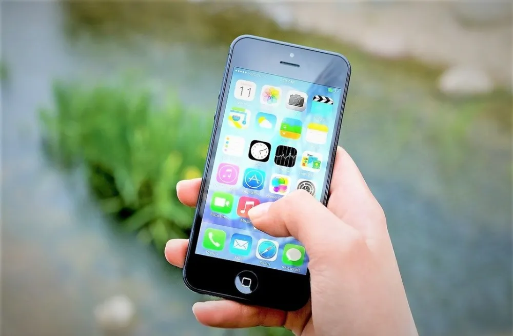 mobilni telefon, smartfon, pametni telefon
